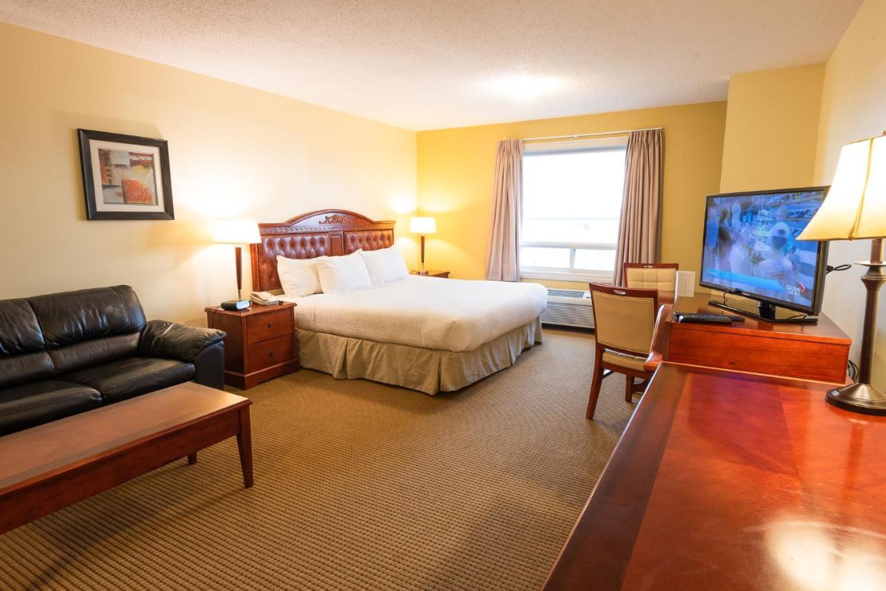 Days Inn By Wyndham Bonnyville Екстер'єр фото
