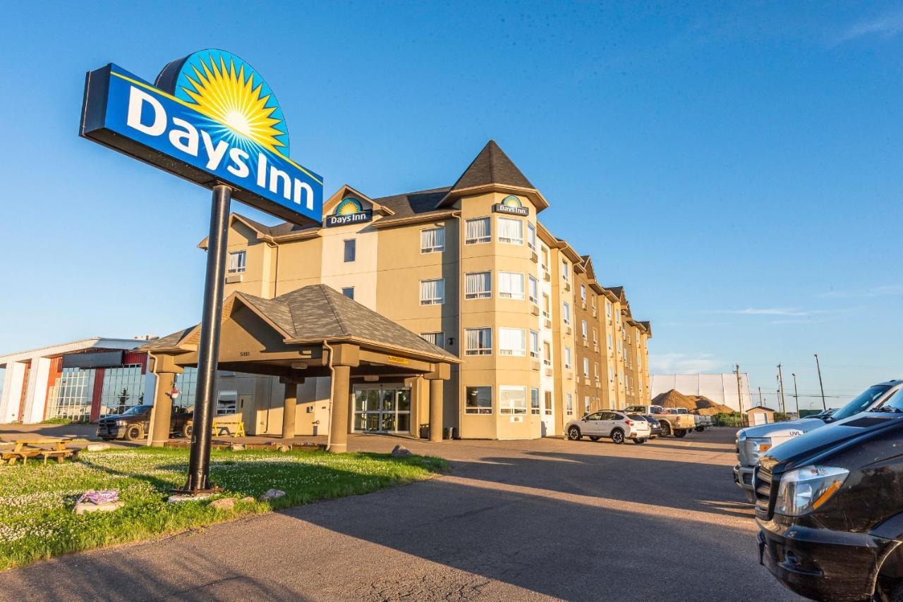 Days Inn By Wyndham Bonnyville Екстер'єр фото