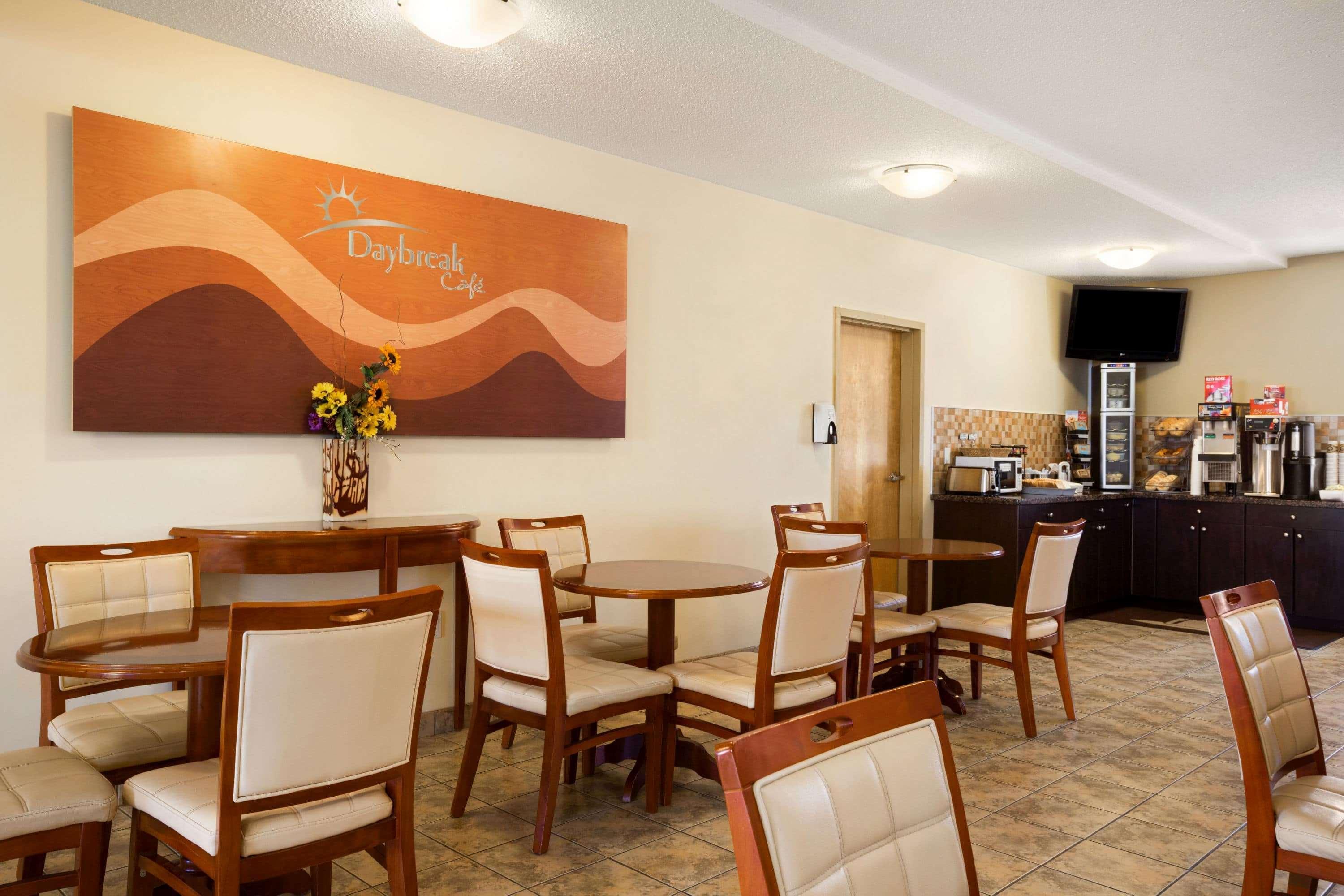 Days Inn By Wyndham Bonnyville Екстер'єр фото