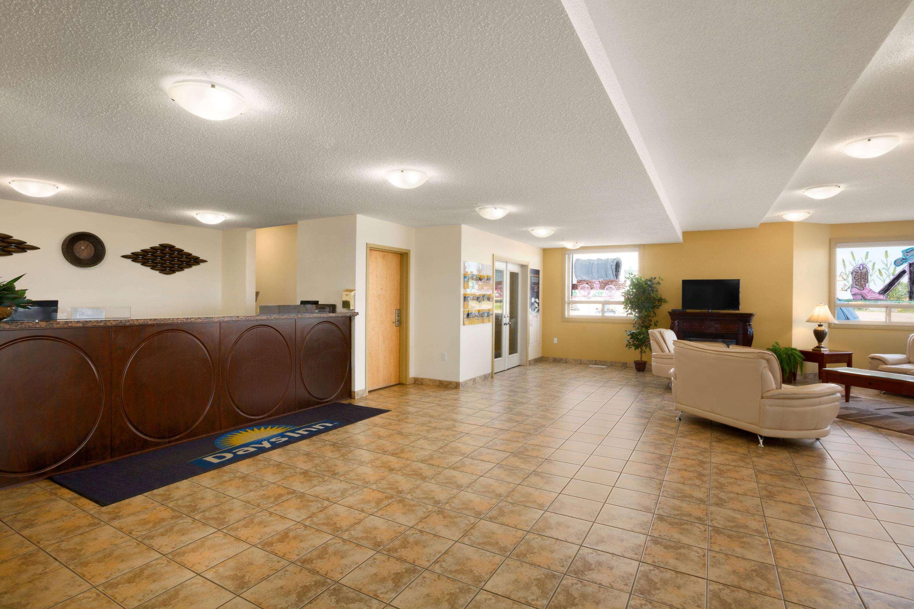 Days Inn By Wyndham Bonnyville Екстер'єр фото